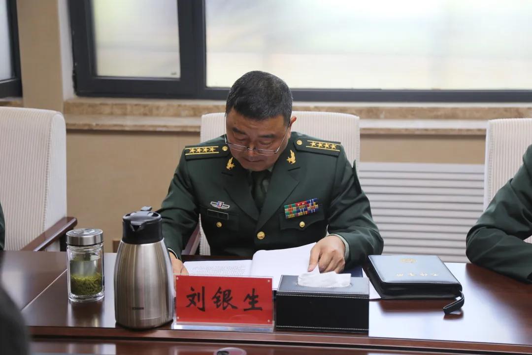 部隊(duì)每日新聞講評稿子，部隊(duì)每日新聞講評概覽，最新動(dòng)態(tài)與要點(diǎn)解析