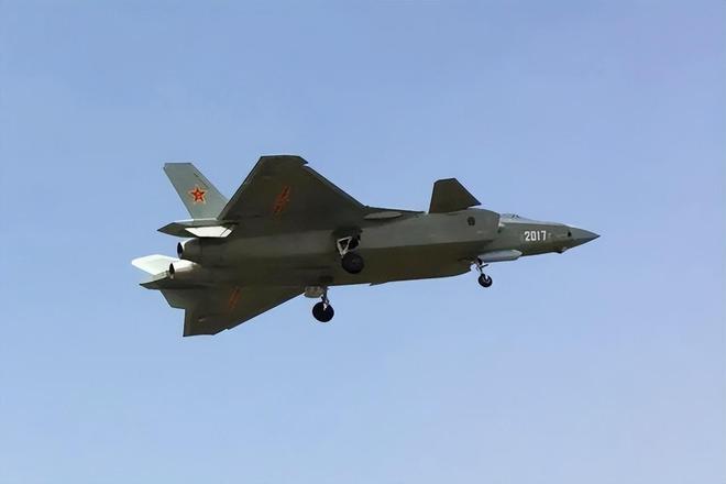 揭秘殲-22戰(zhàn)斗機的卓越性能與獨特優(yōu)勢，揭秘殲-22戰(zhàn)斗機的性能優(yōu)勢與獨特之處