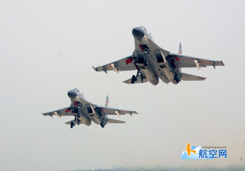 殲-11B戰(zhàn)機，中國空中力量的璀璨明珠，殲-11B戰(zhàn)機，中國空中力量的耀眼明珠