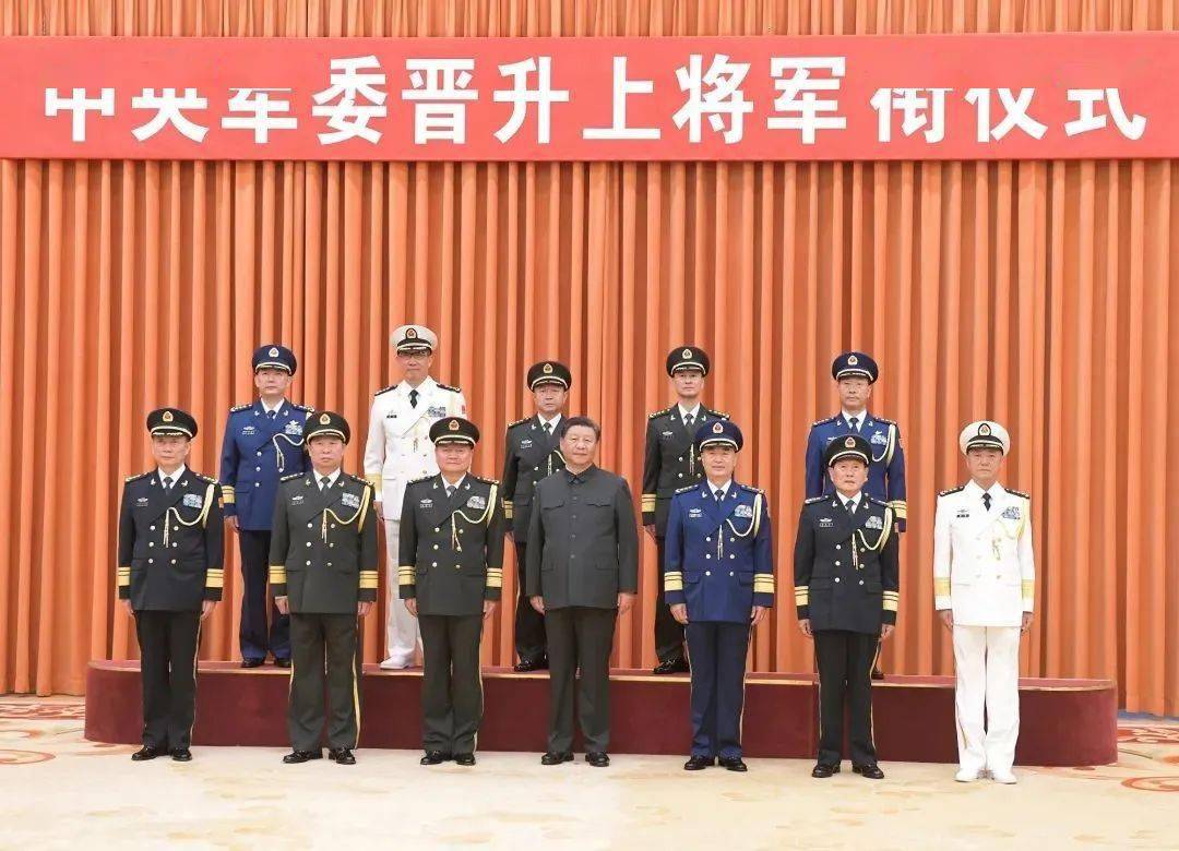 上將相當(dāng)于政府什么官，深度解析軍事官職與政府職位的對(duì)應(yīng)關(guān)系，上將相當(dāng)于政府什么官？深度解析軍事官職與政府職位的緊密關(guān)聯(lián)