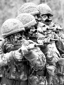 今日戰(zhàn)事新聞，全球軍事動態(tài)深度解析，全球軍事動態(tài)深度解析，今日戰(zhàn)事新聞綜述