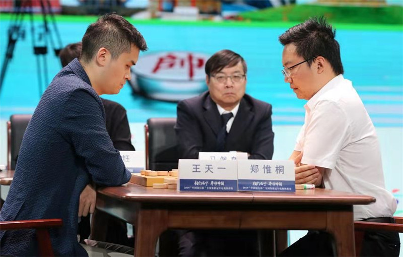 揭秘2019王中王一肖中特論壇天TI，背后的故事與趨勢洞察，揭秘王中王一肖中特論壇天TI，背后的故事與趨勢深度解析