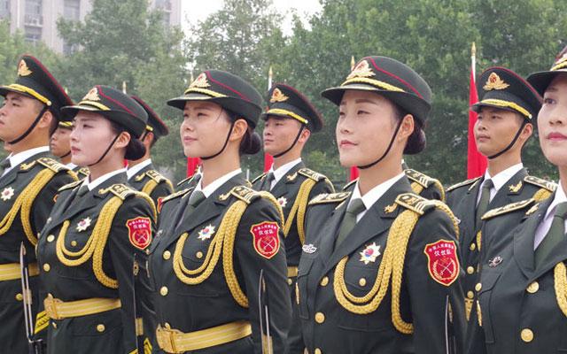 三軍儀仗隊(duì)最漂亮的女兵，閃耀的榮光與堅(jiān)韌的精神，三軍儀仗隊(duì)最美女兵，榮光與堅(jiān)韌的閃耀精神