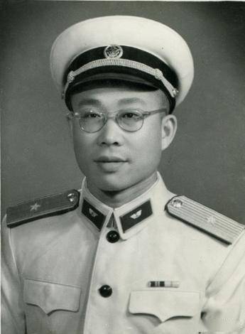 揭秘，35歲的少將是否可能？，揭秘，35歲能否成為少將？