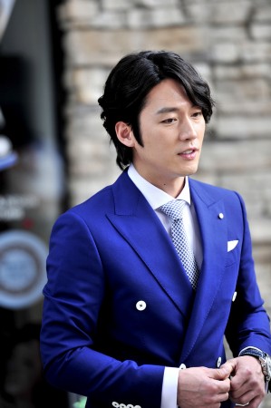 張赫主演的電視劇，演技與劇情的雙重魅力，張赫主演電視劇，演技與劇情的雙重魅力展現(xiàn)