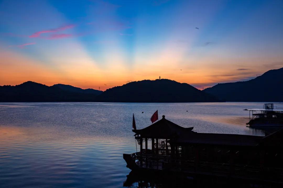 探索未知，去哪里玩，尋找你的旅行靈感，探索未知之旅，尋找旅行靈感的目的地探索